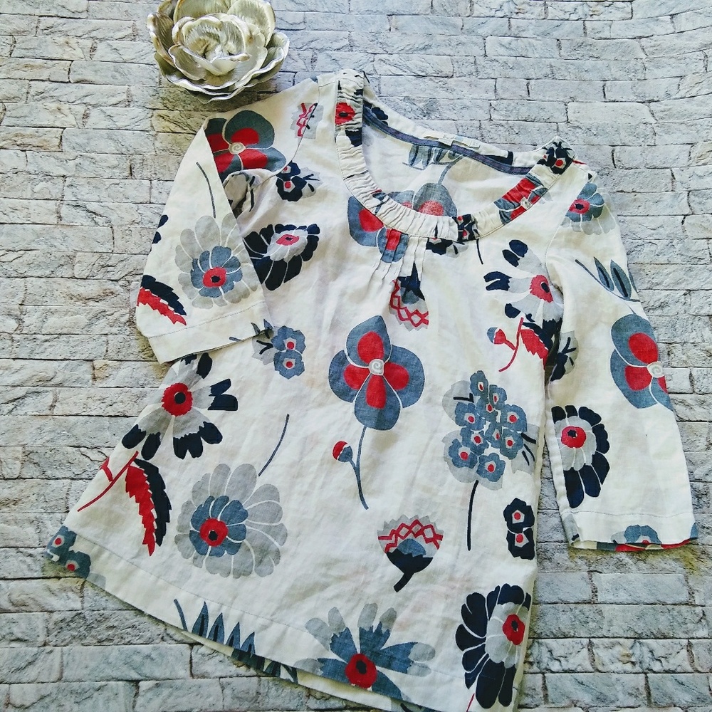 Boden White Floral Tunic with Red and Blue Accents